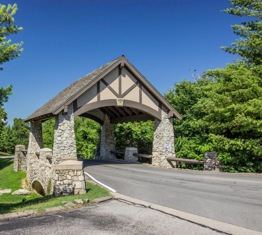 Pools Sleeps 10 Close To 76 Silver Dollar City 0502 Branson Buitenkant foto