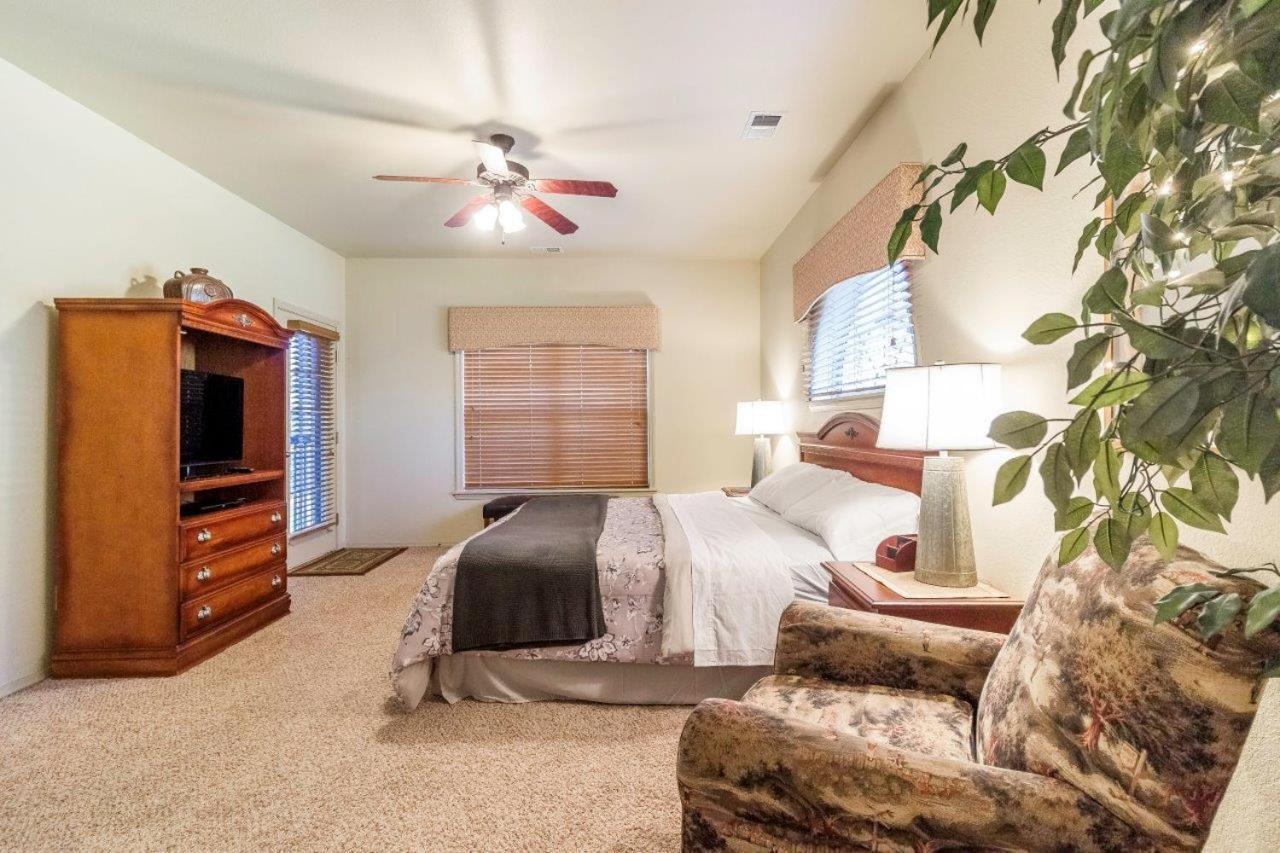 Pools Sleeps 10 Close To 76 Silver Dollar City 0502 Branson Buitenkant foto