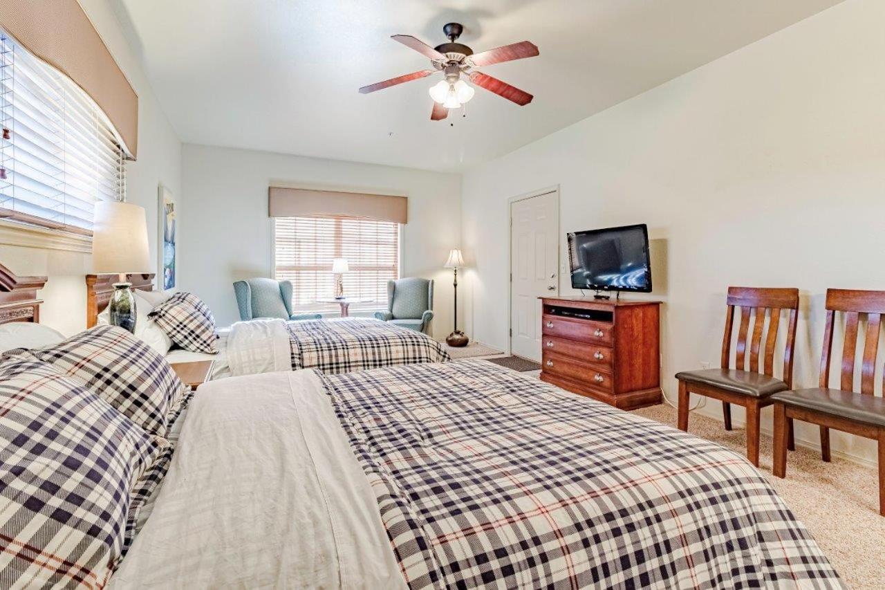 Pools Sleeps 10 Close To 76 Silver Dollar City 0502 Branson Buitenkant foto